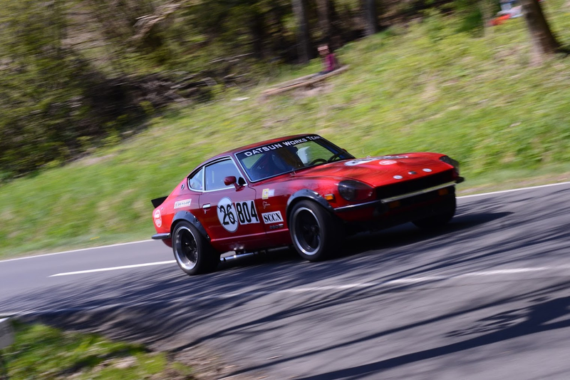 This had a (Assuming from the sound American) V8 in it